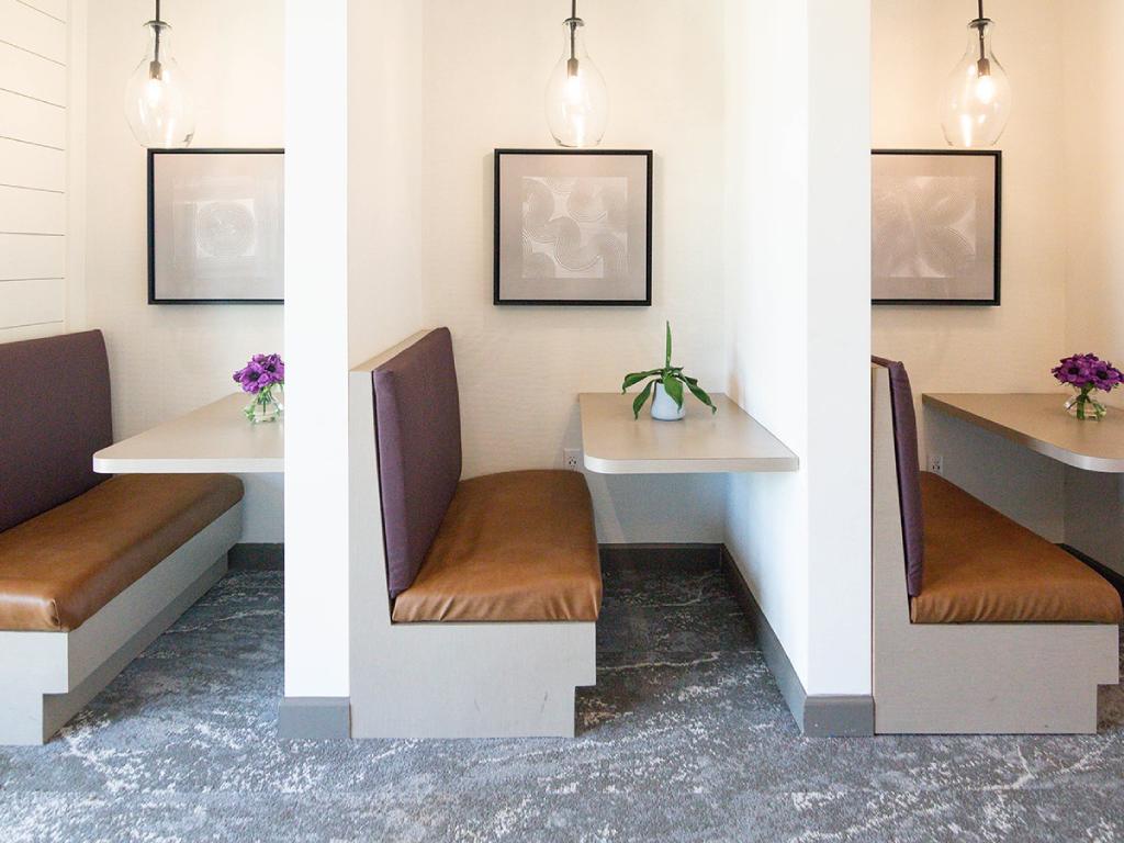 53 West Luxury Apartments Image 44