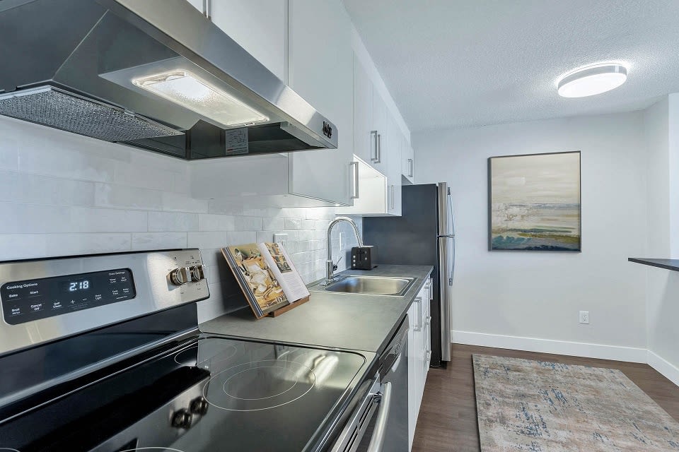 1360 N Williams Image 16