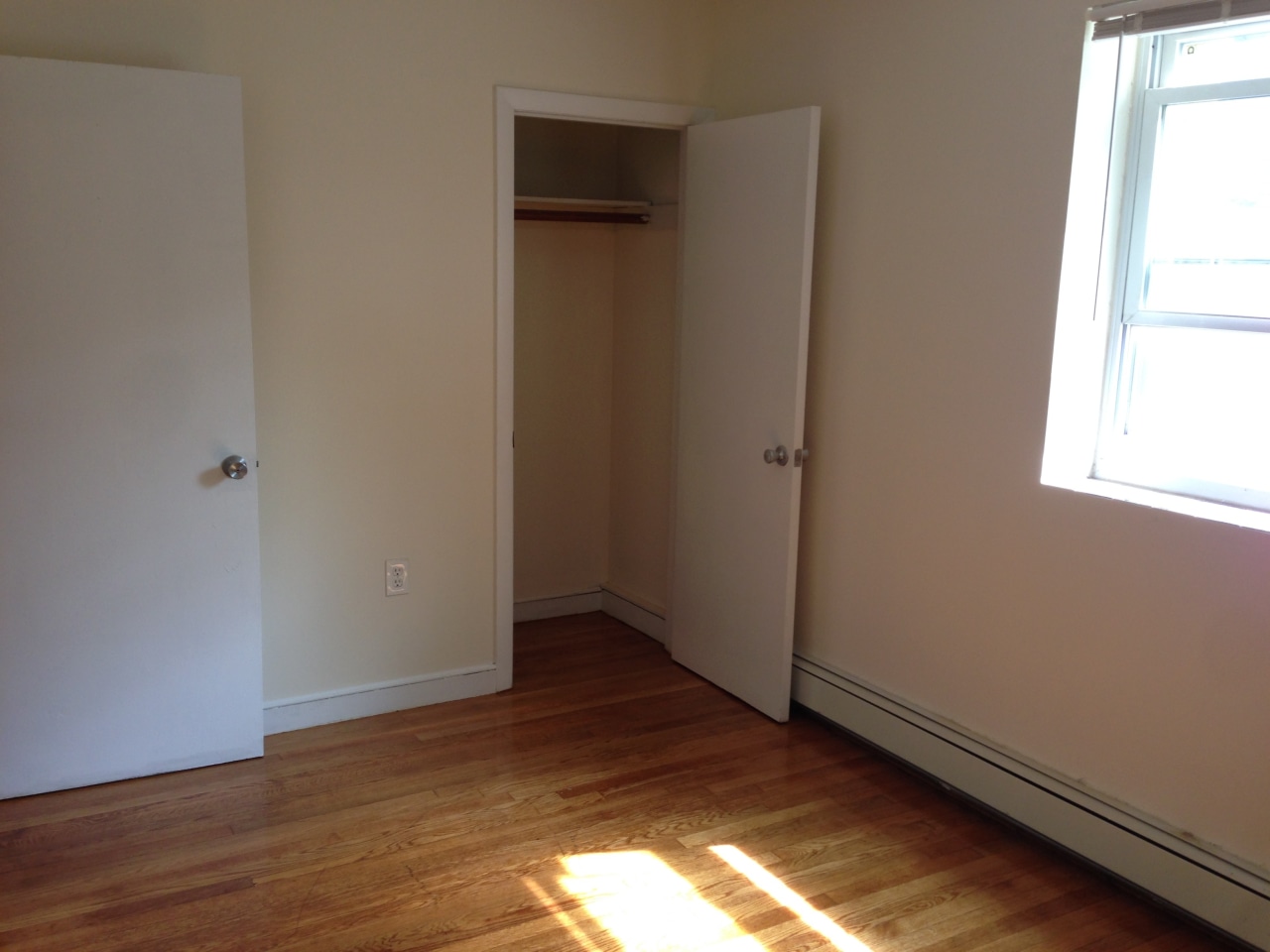 34 Gardner Street Apartments Image 2