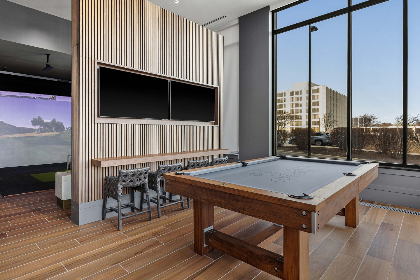 One Oak Brook Commons Image 37