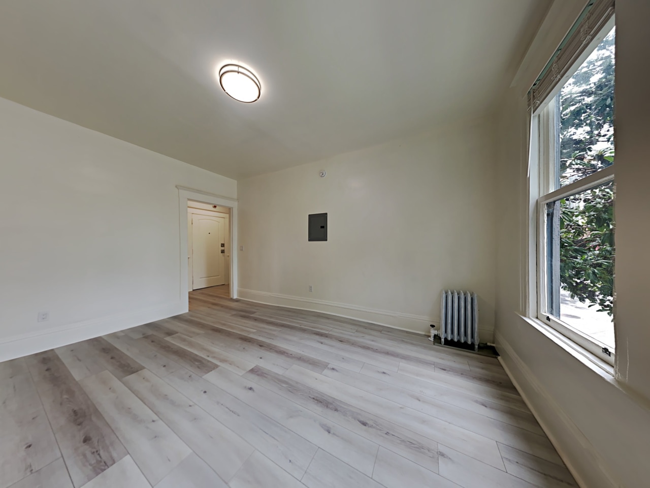 1745 Market Image 5
