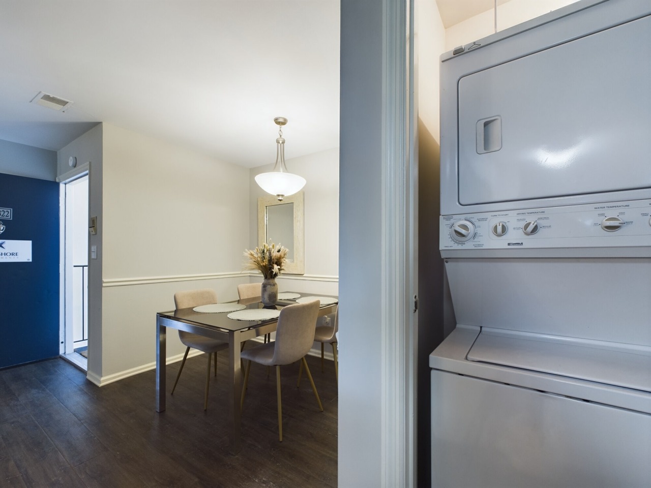 Lakeshore Apartments Image 31