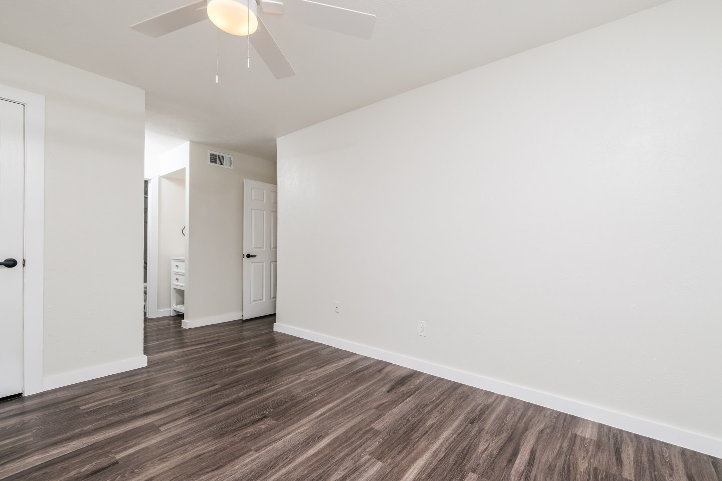 Oakline Apartments Image 26