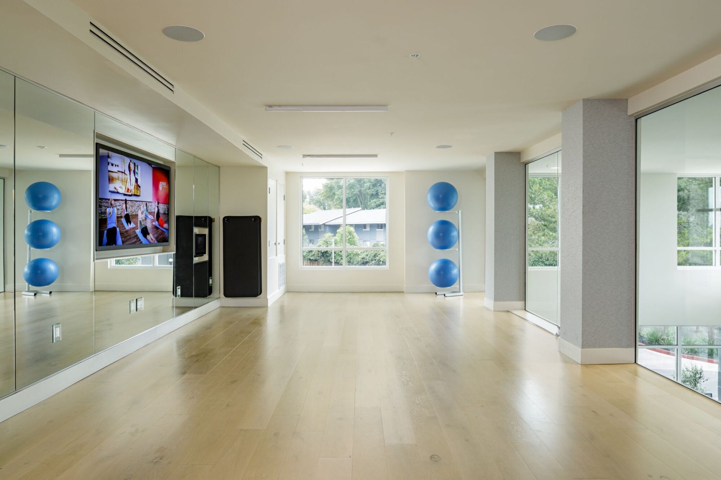 Cobalt Apartments Image 13