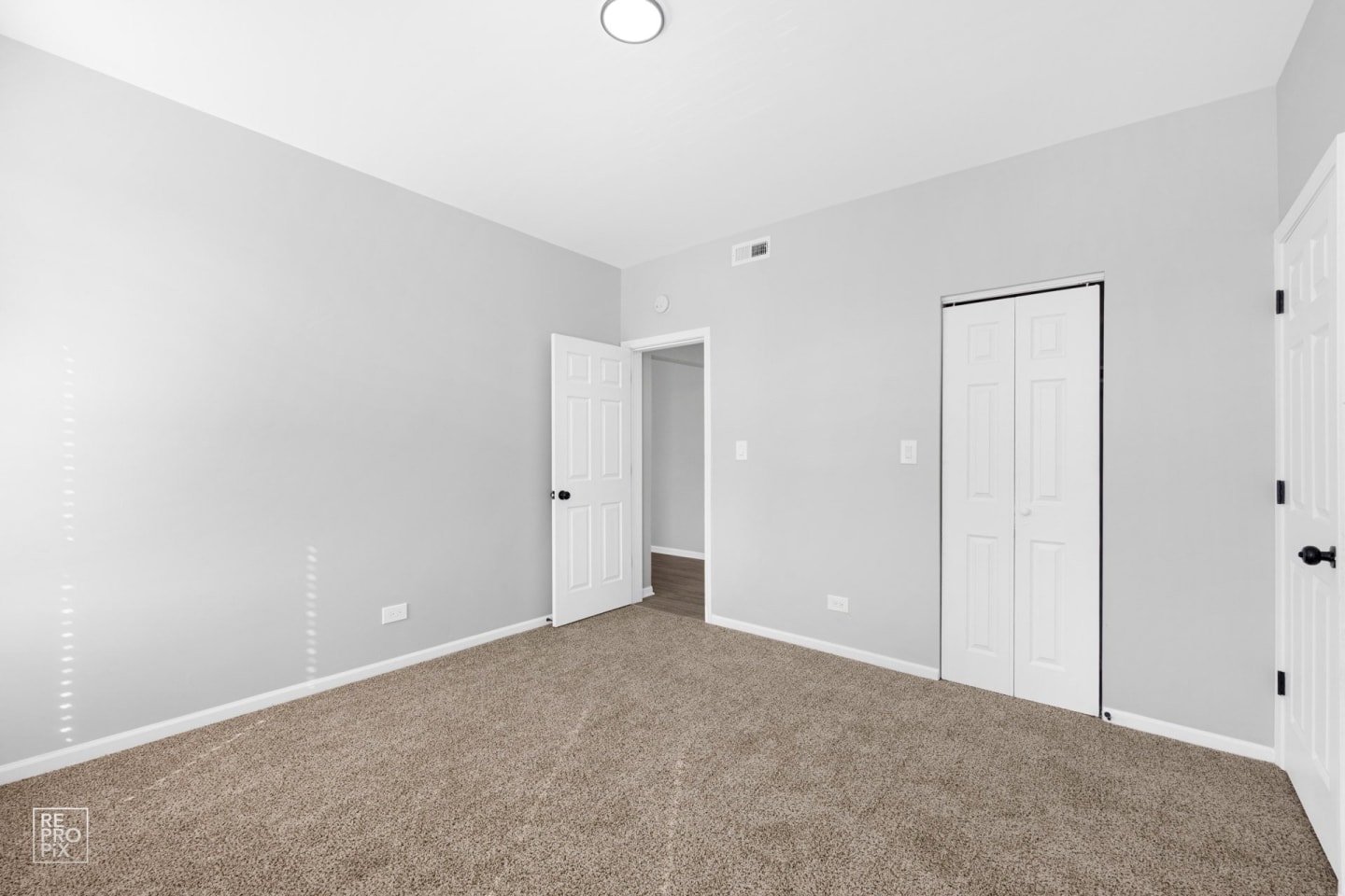 4853-59 S Prairie Image 18