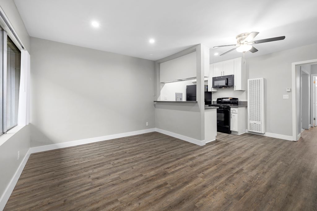 Riverside Apartments Image 18