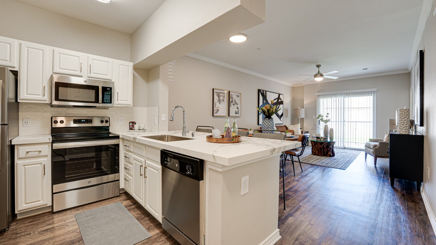 Highland Luxury Living Image 2