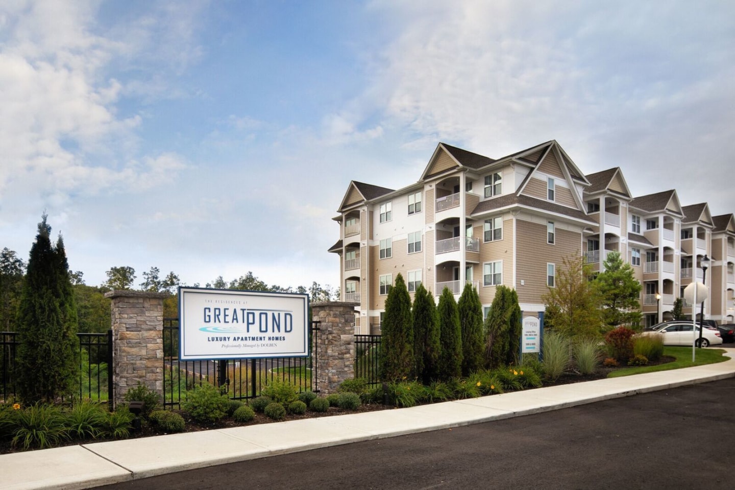 The Residences at Great Pond Image 16
