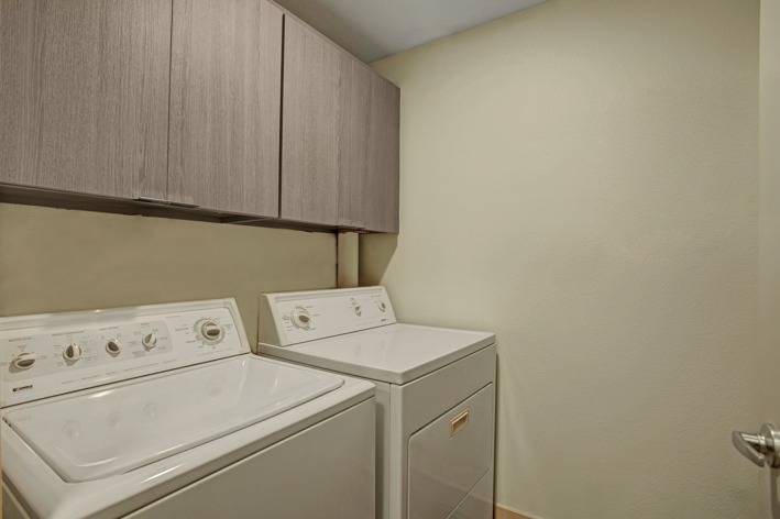The Carillon Apartment Residences Image 15