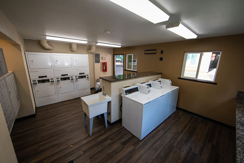 Sierra Vista Apartments Image 27