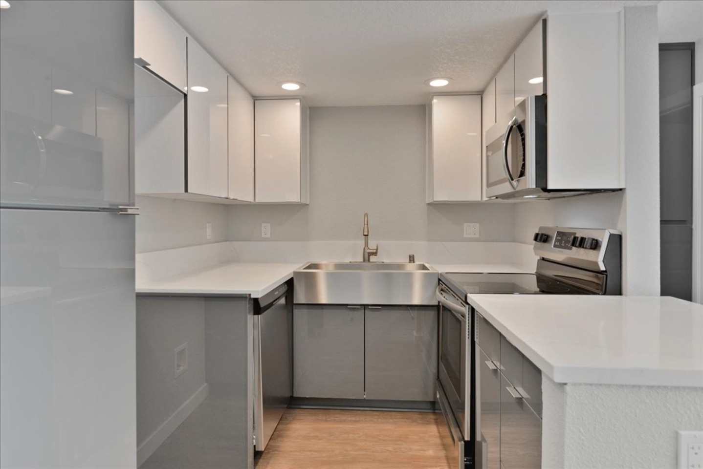 The 3900 Apartment Homes Image 3