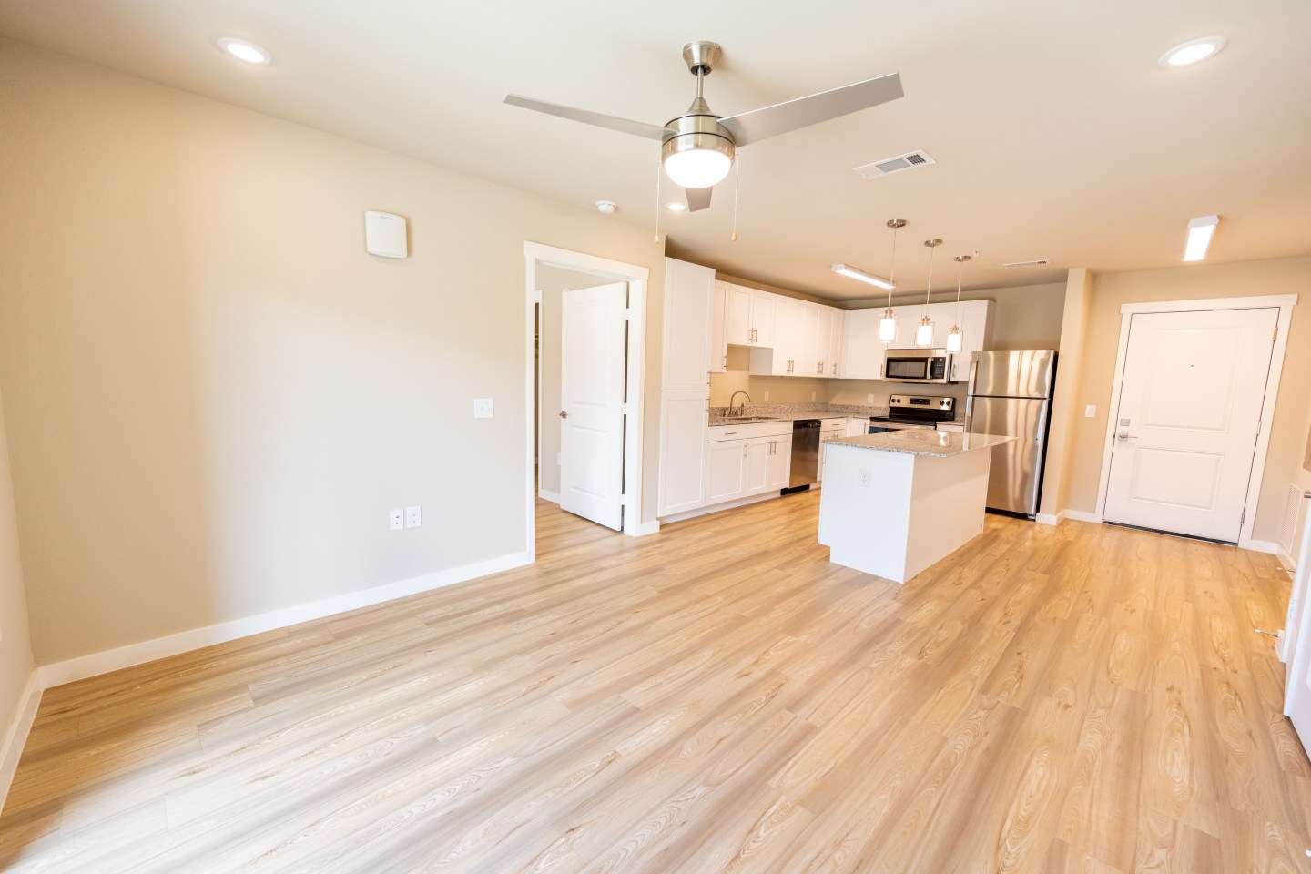 Camden Crossing Image 6