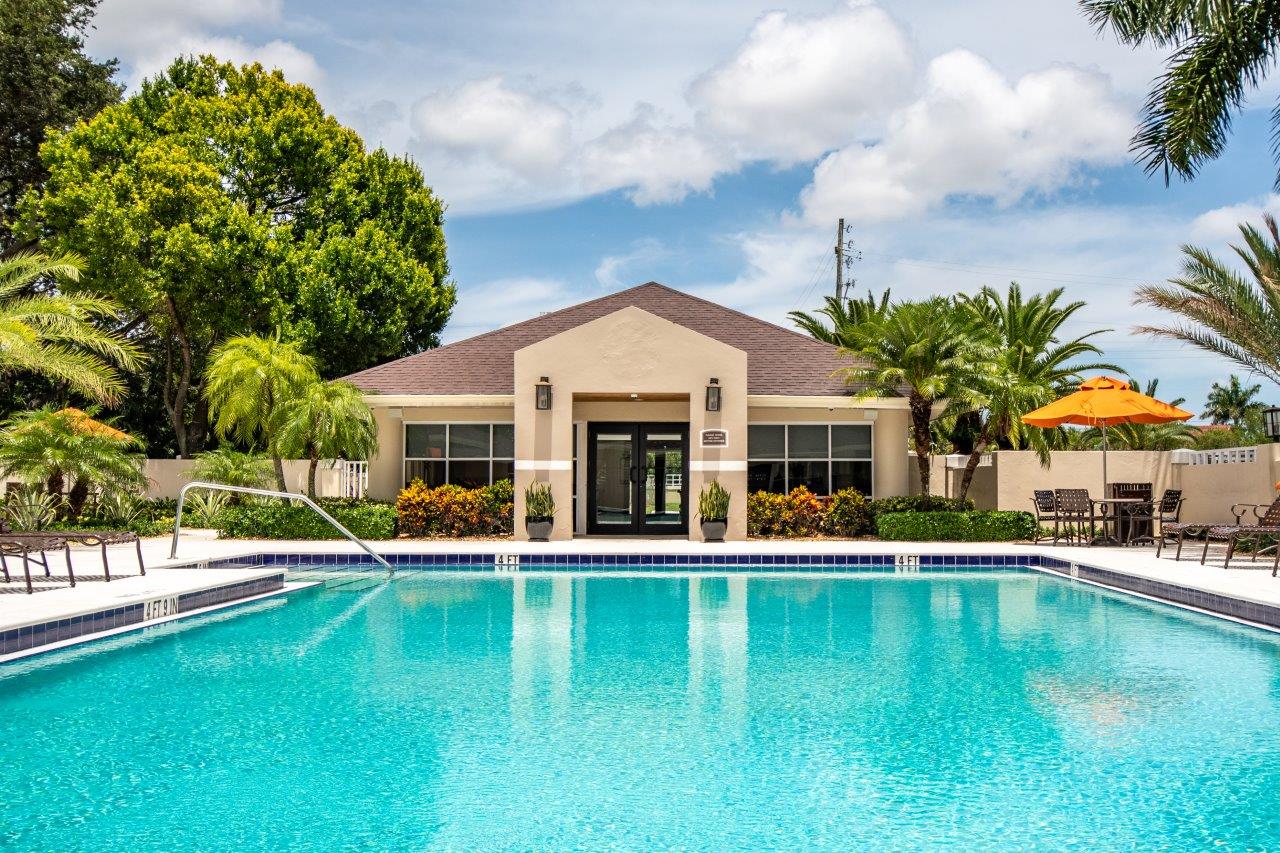 Legacy Palm Gardens Image 2