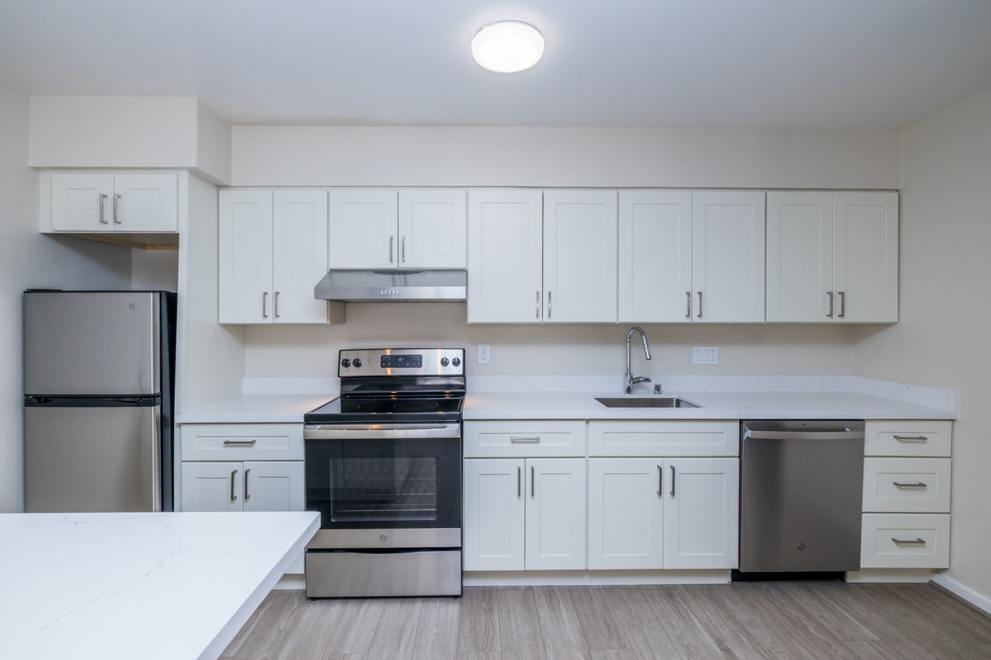 888 Vermont Street Image 37