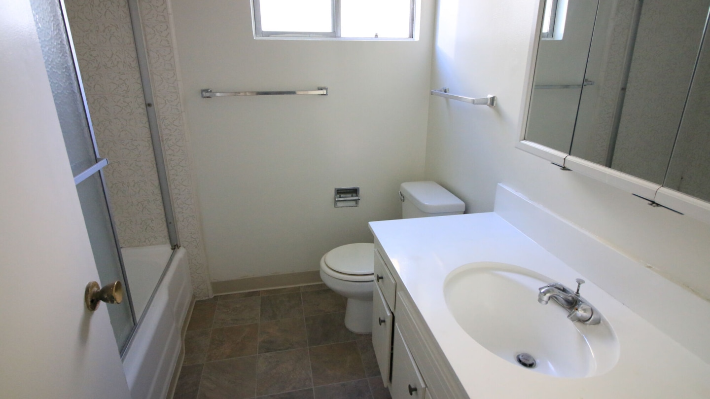 Regency Apartments Image 10