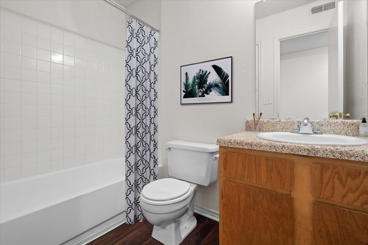 Wind River Lodge Apartments & Townhomes Image 16