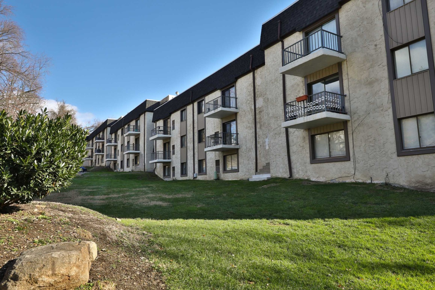 Parker Avenue Apartments Image 1