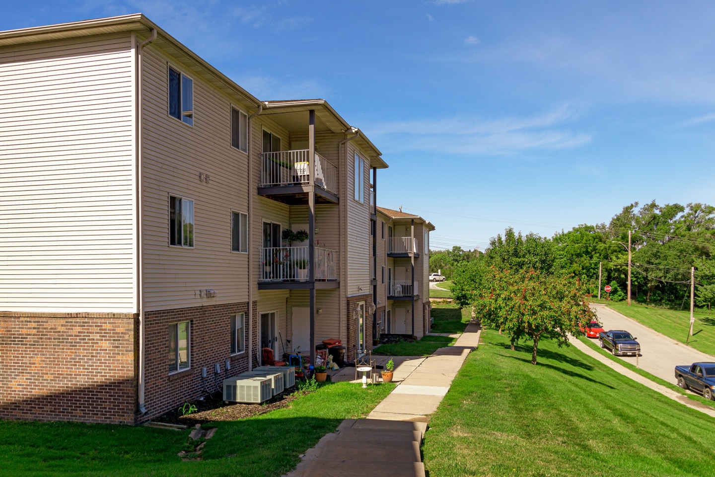 Parkview Apartments Image 4