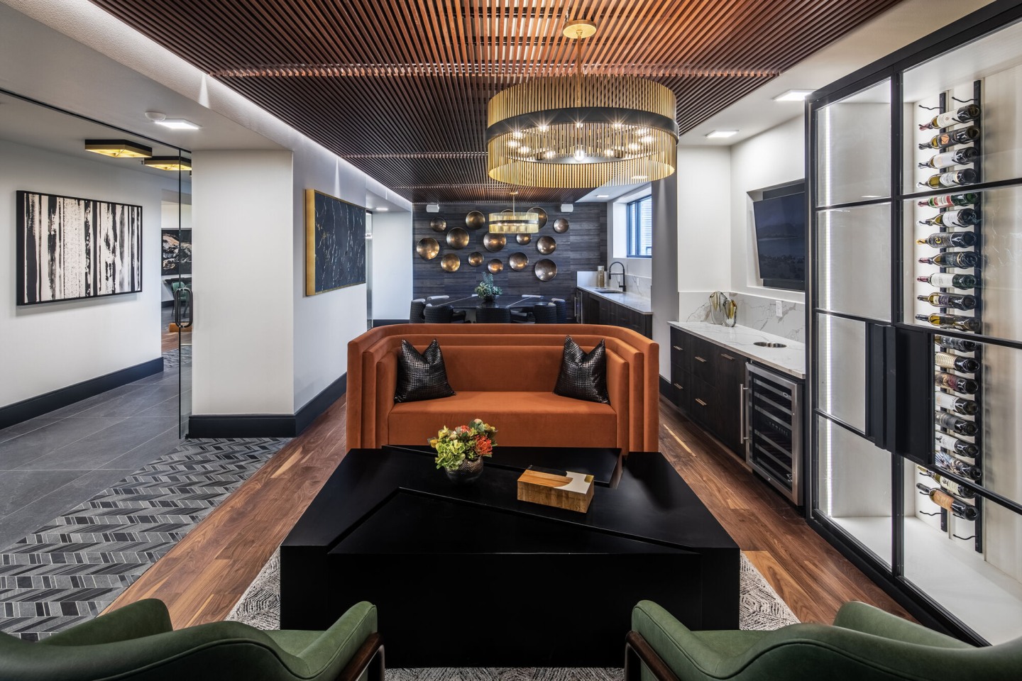 880 Lyn Image 47