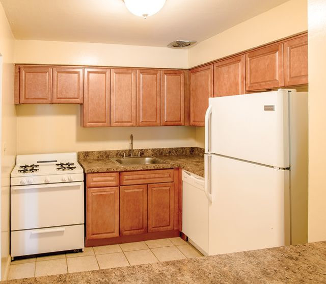Valley Manor Image 6