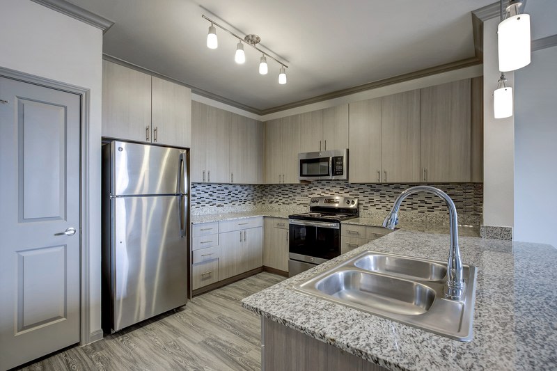 The Emerson Apartments Image 31