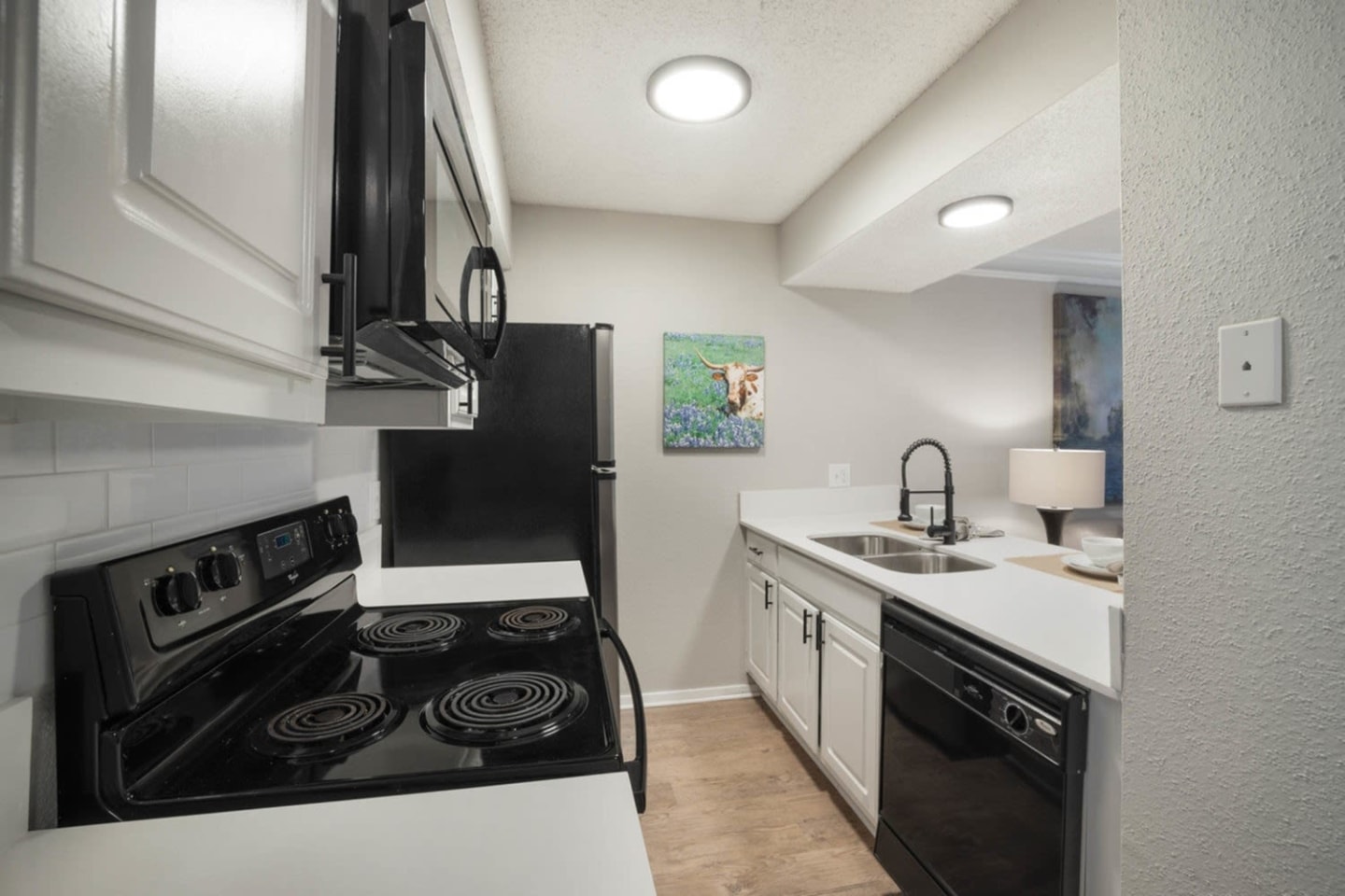 Summit at Hyde Park Apartments Image 8