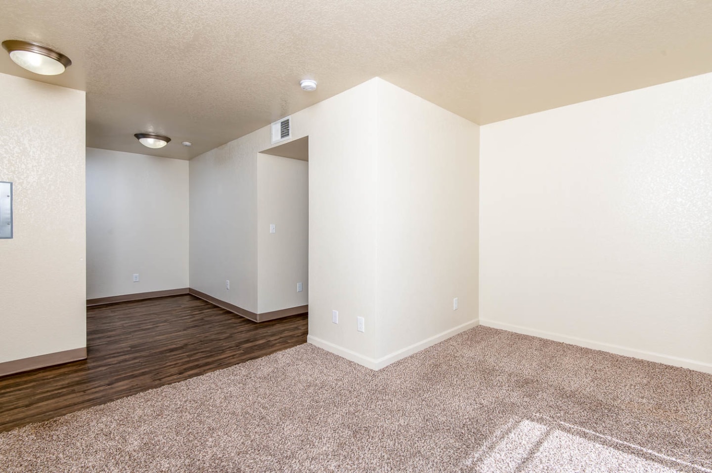 Desertbrook Apartments Image 10