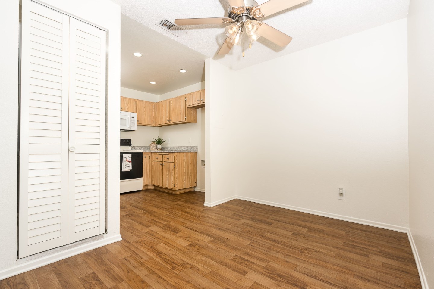 Woodbend Image 24