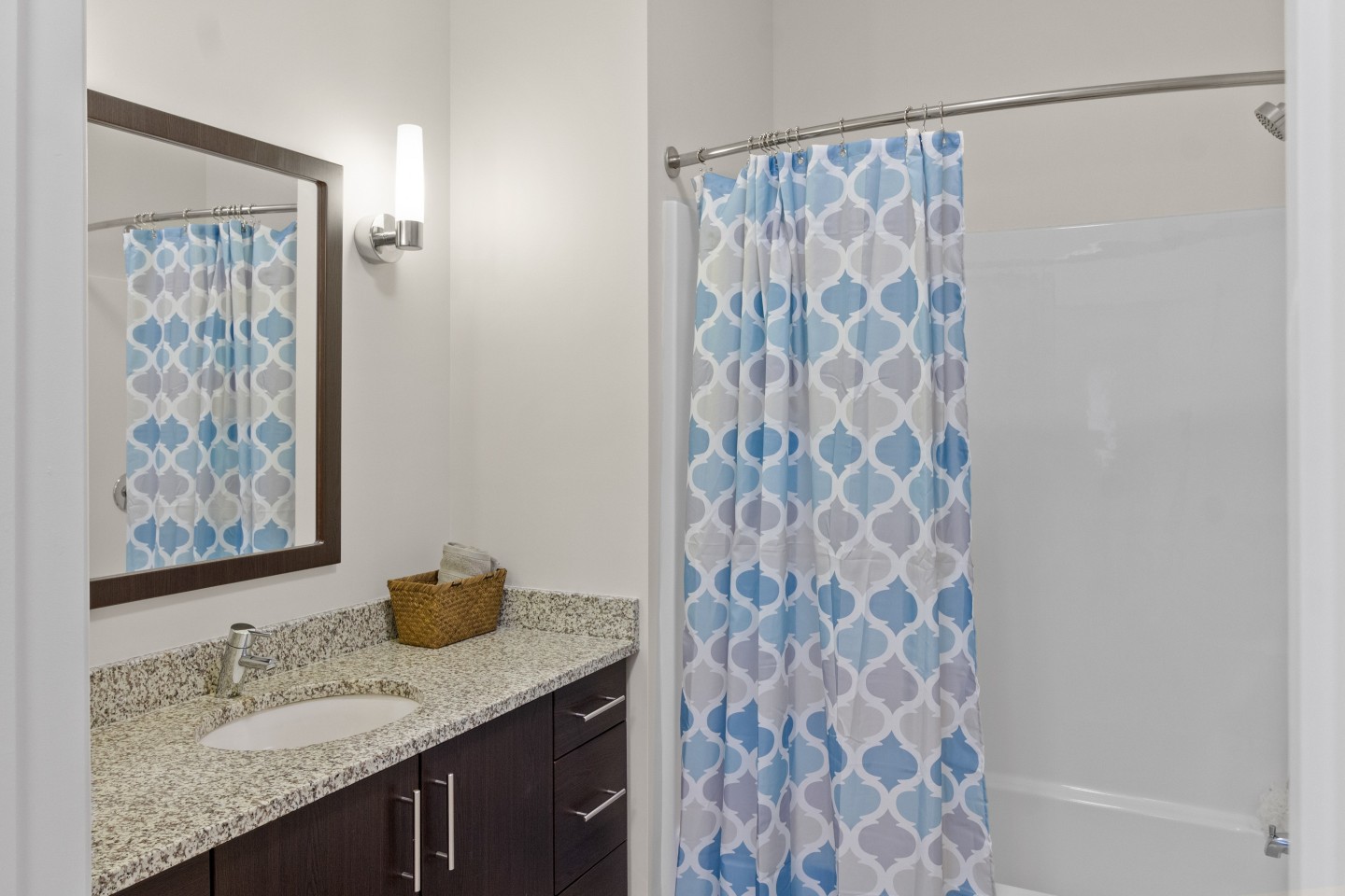 Cirrus Apartments Image 8