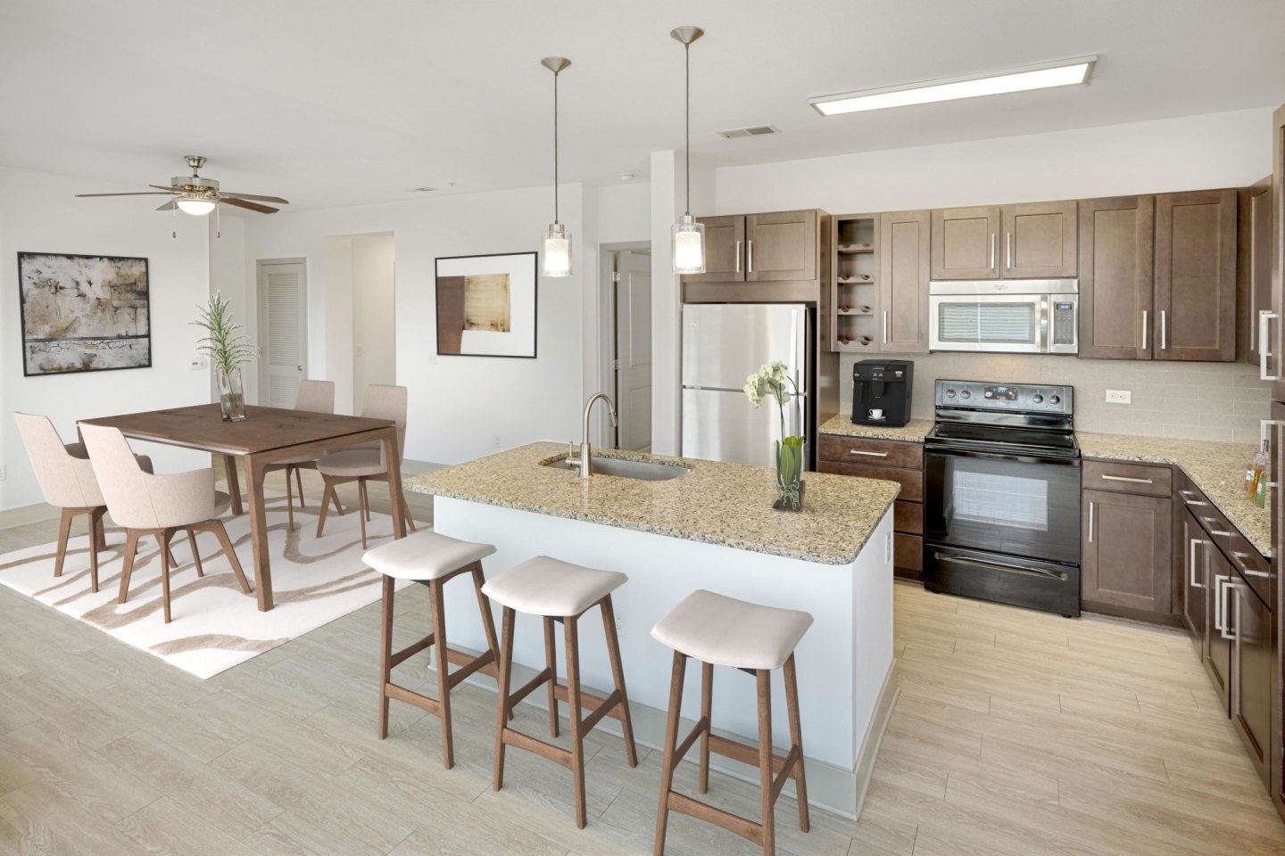 Helios Apartments Image 1