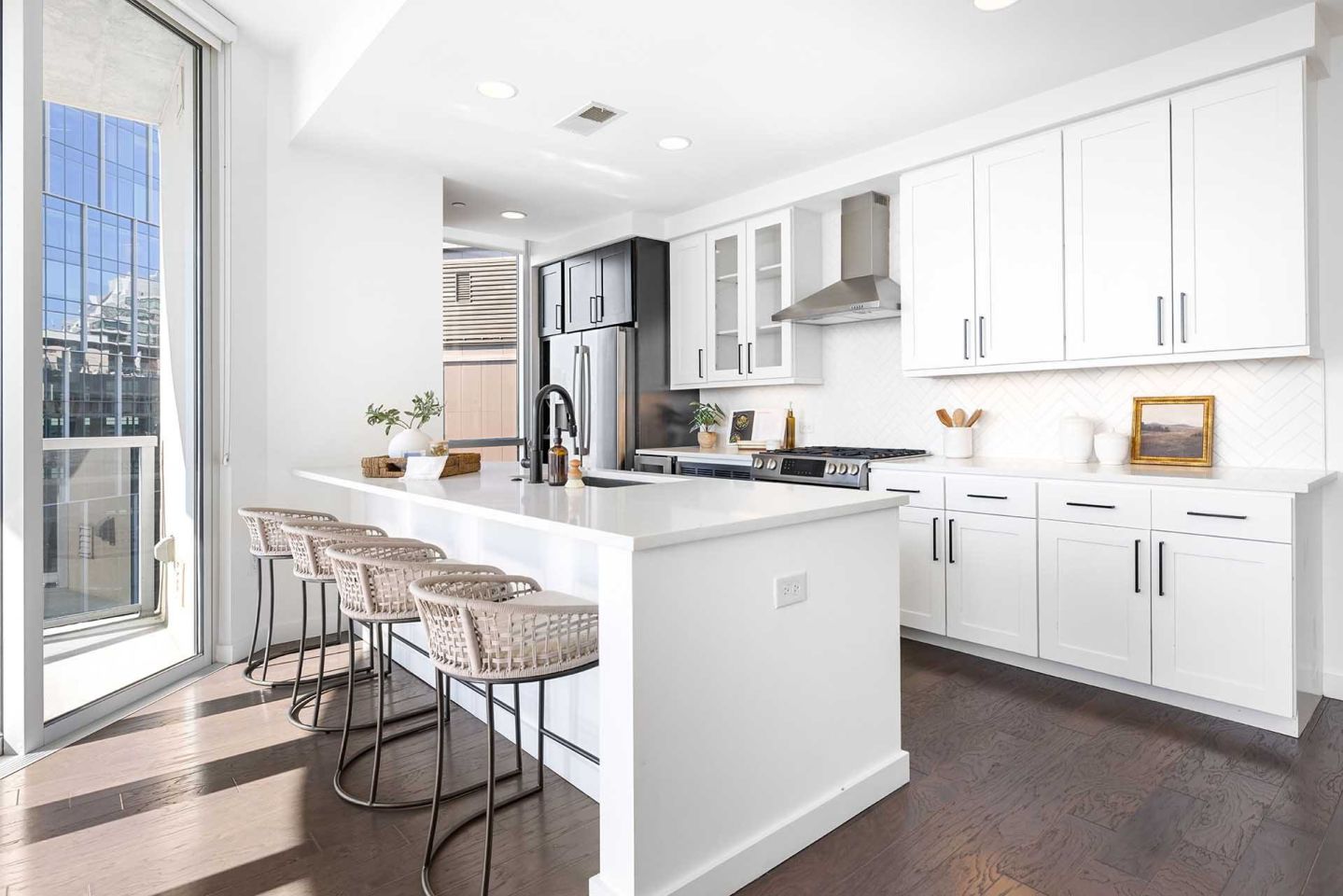 The Huntley Luxury Apartments Image 21