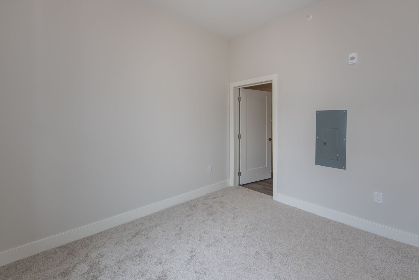 Acclaim at the Hill - Senior Living Image 33