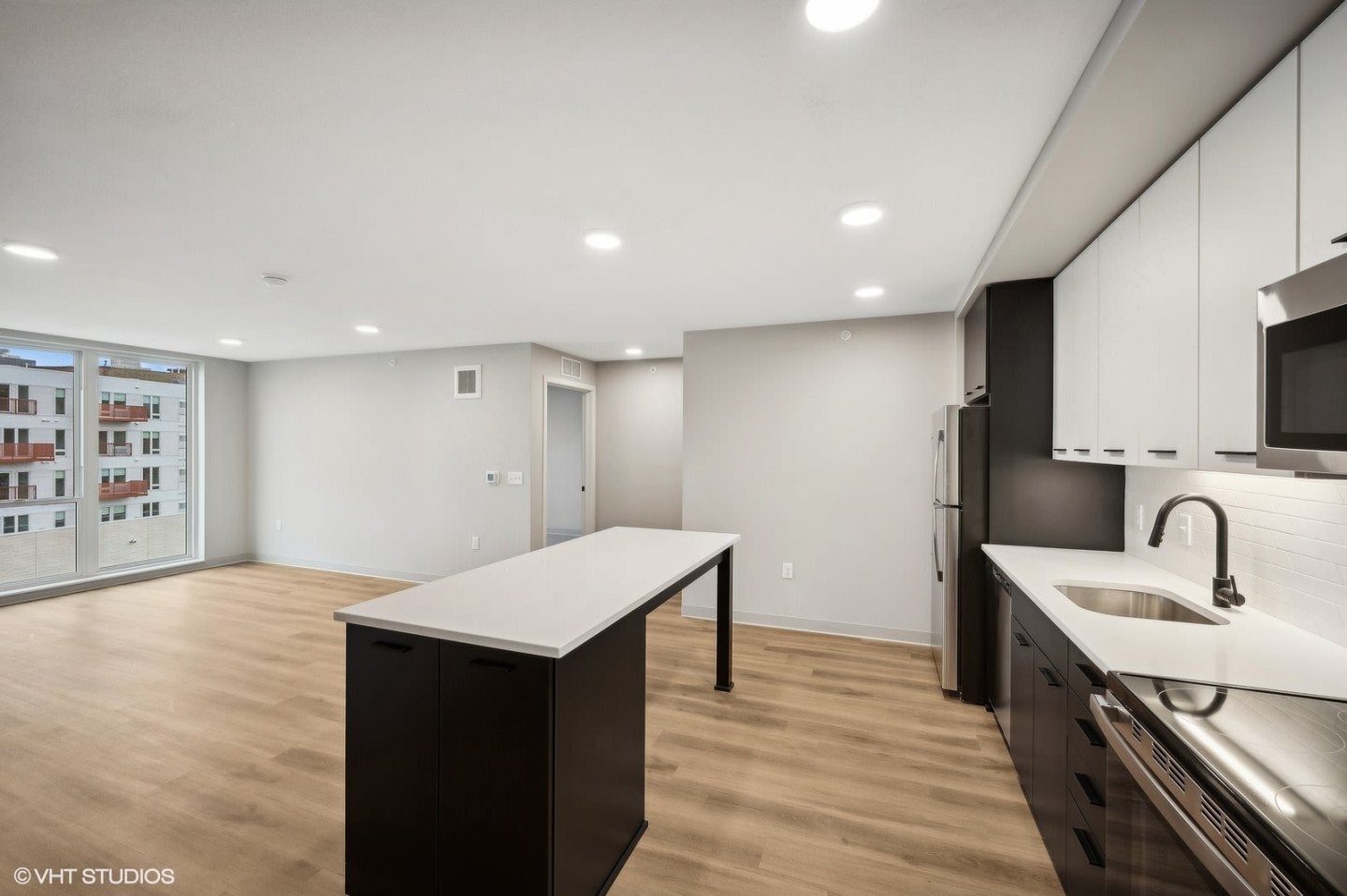 Harbourline Apartments Image 12