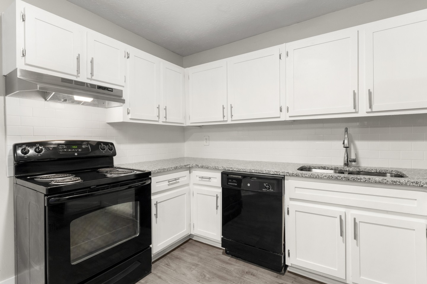 Ridgewood Apartments Image 3