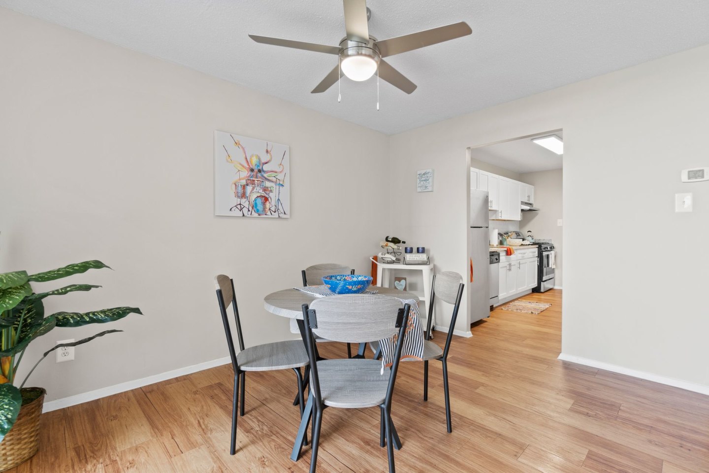 Westchester Tower Rental Apartments Image 4