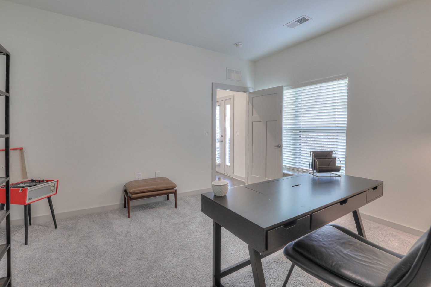 The Flats at Laurel & Pine Image 4