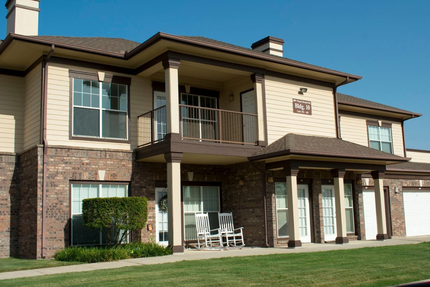 Estate Villas at Krum Image 44