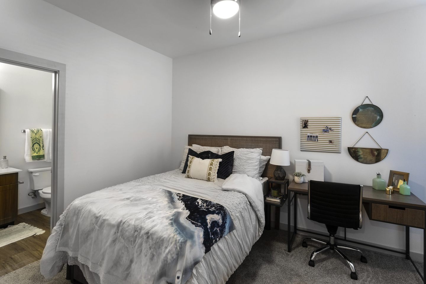 Student Housing- Hudson Image 1