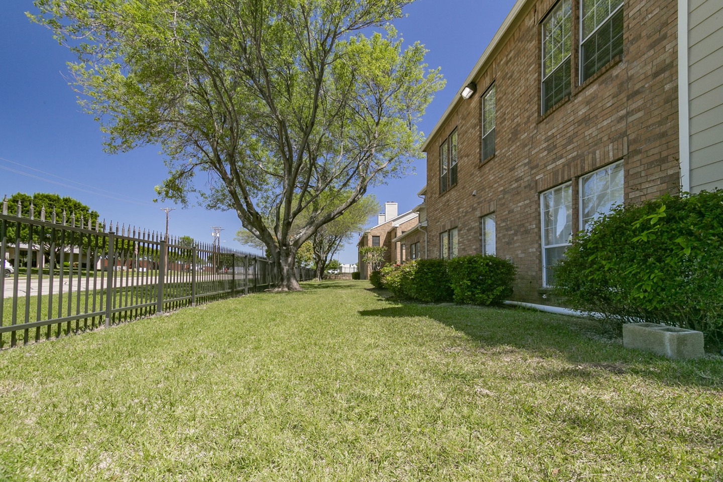 Broadmoor Villa Image 8