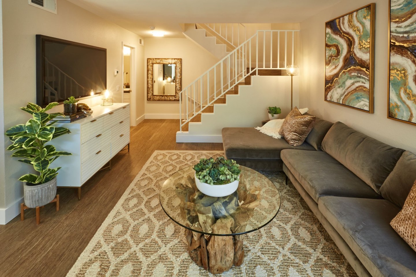 Surfside Villas Image 8