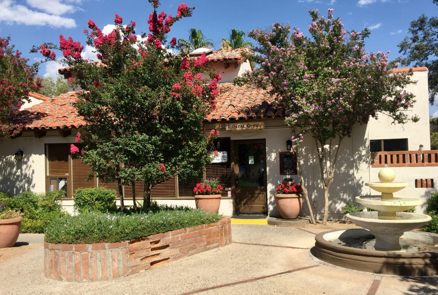Casas Adobes Image 2