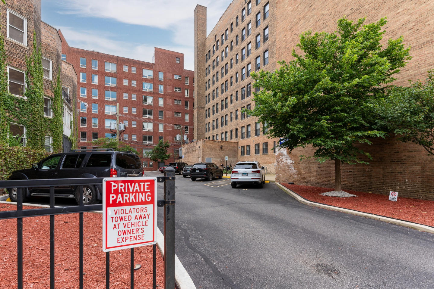 Somerset Place Apartments Image 34