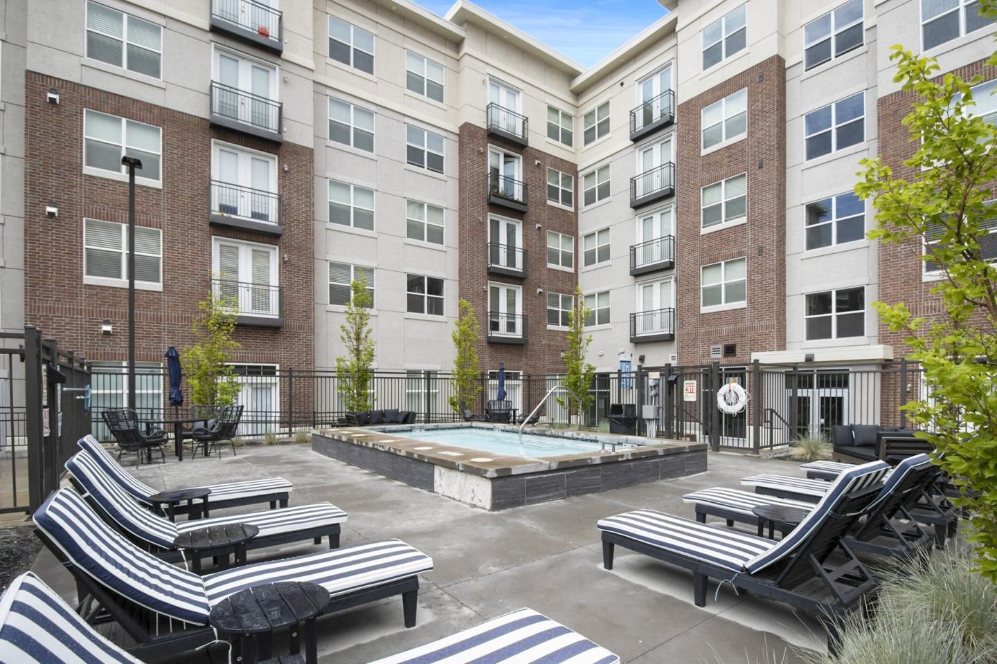 200 City View Image 13