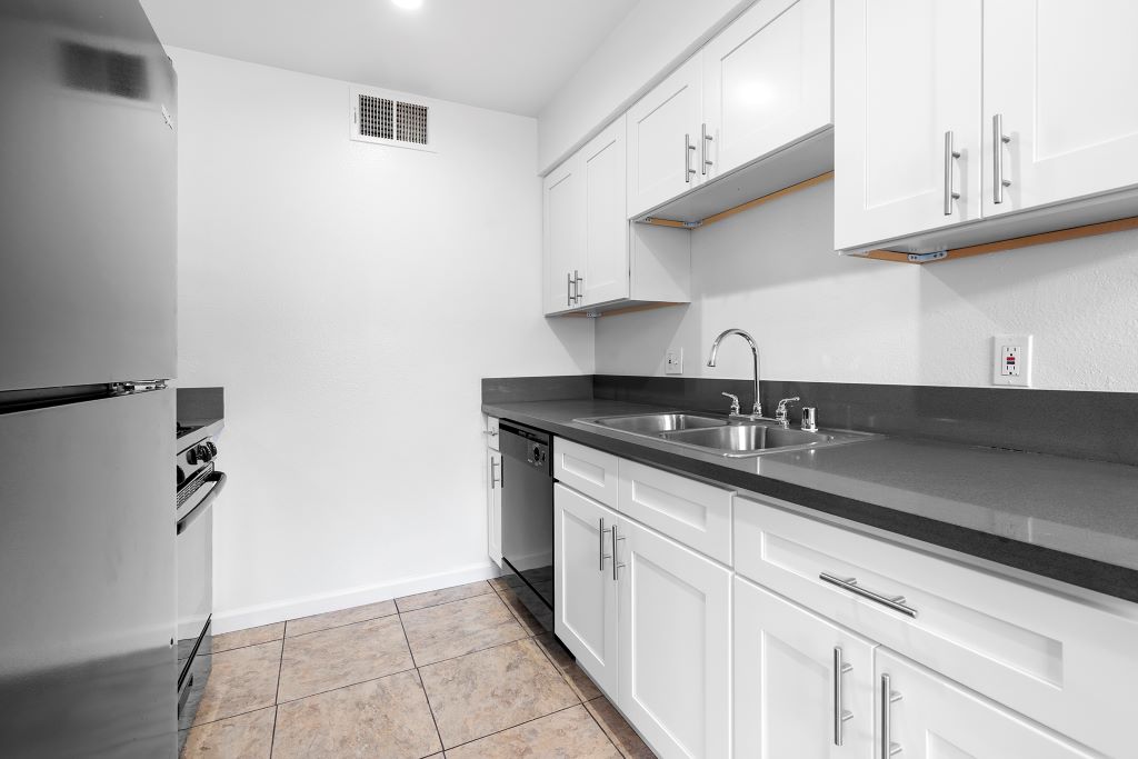 Topanga Terrace Image 13