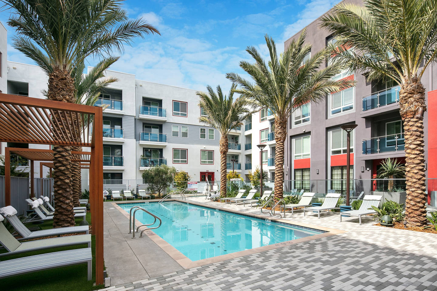 DUO Apartments Image 1