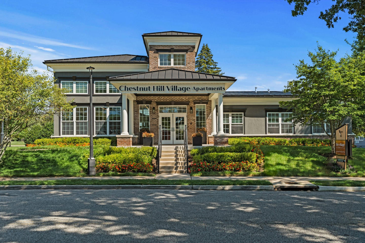Chestnut Hill Village Image 28