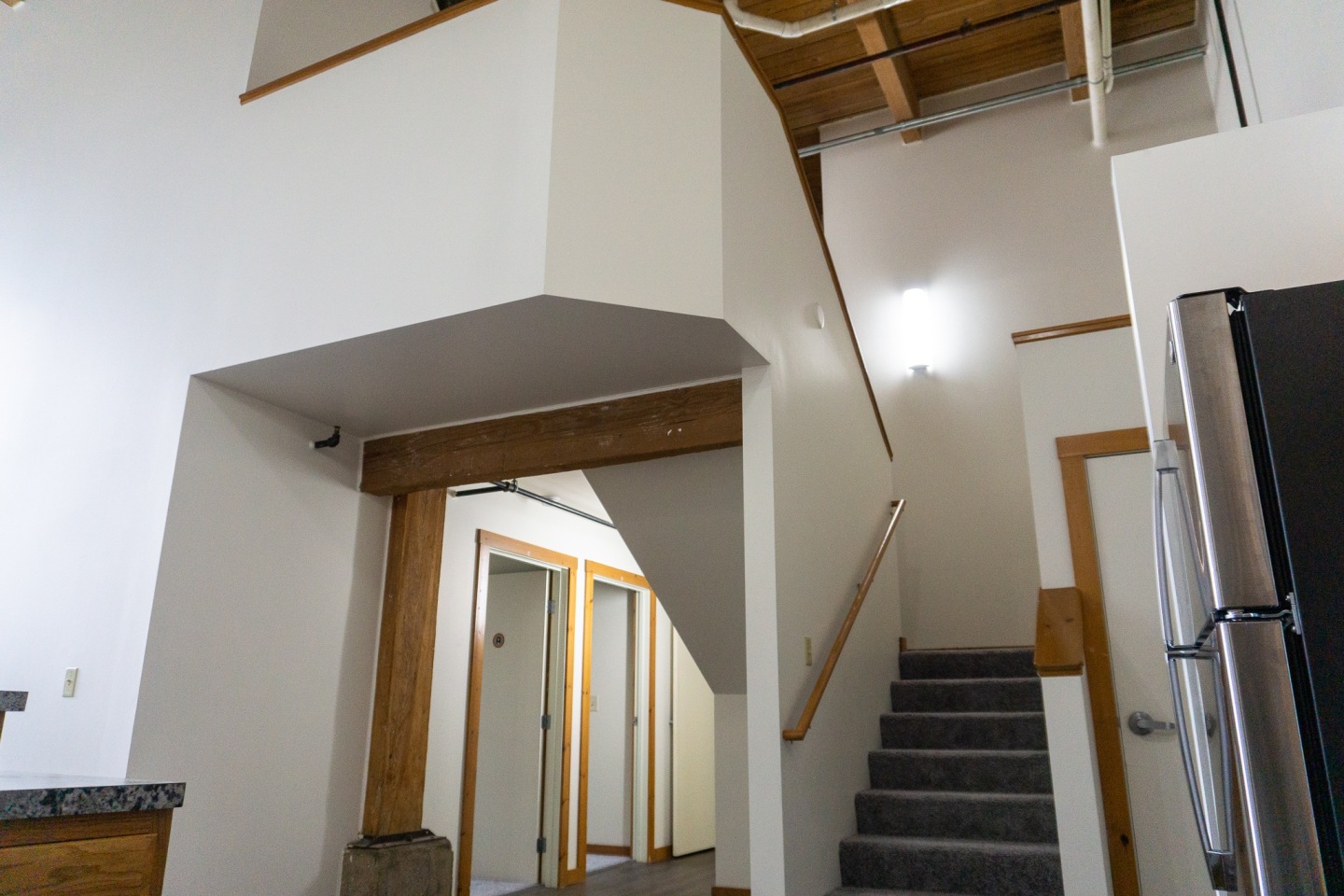 Off Broadway Apartments Image 14