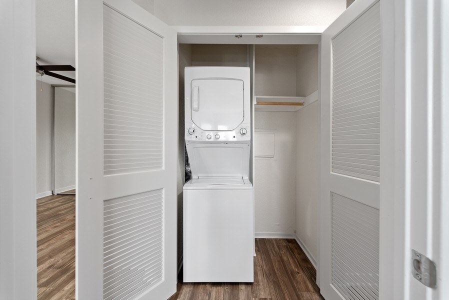 Pointe Luxe Apartment Homes Image 9
