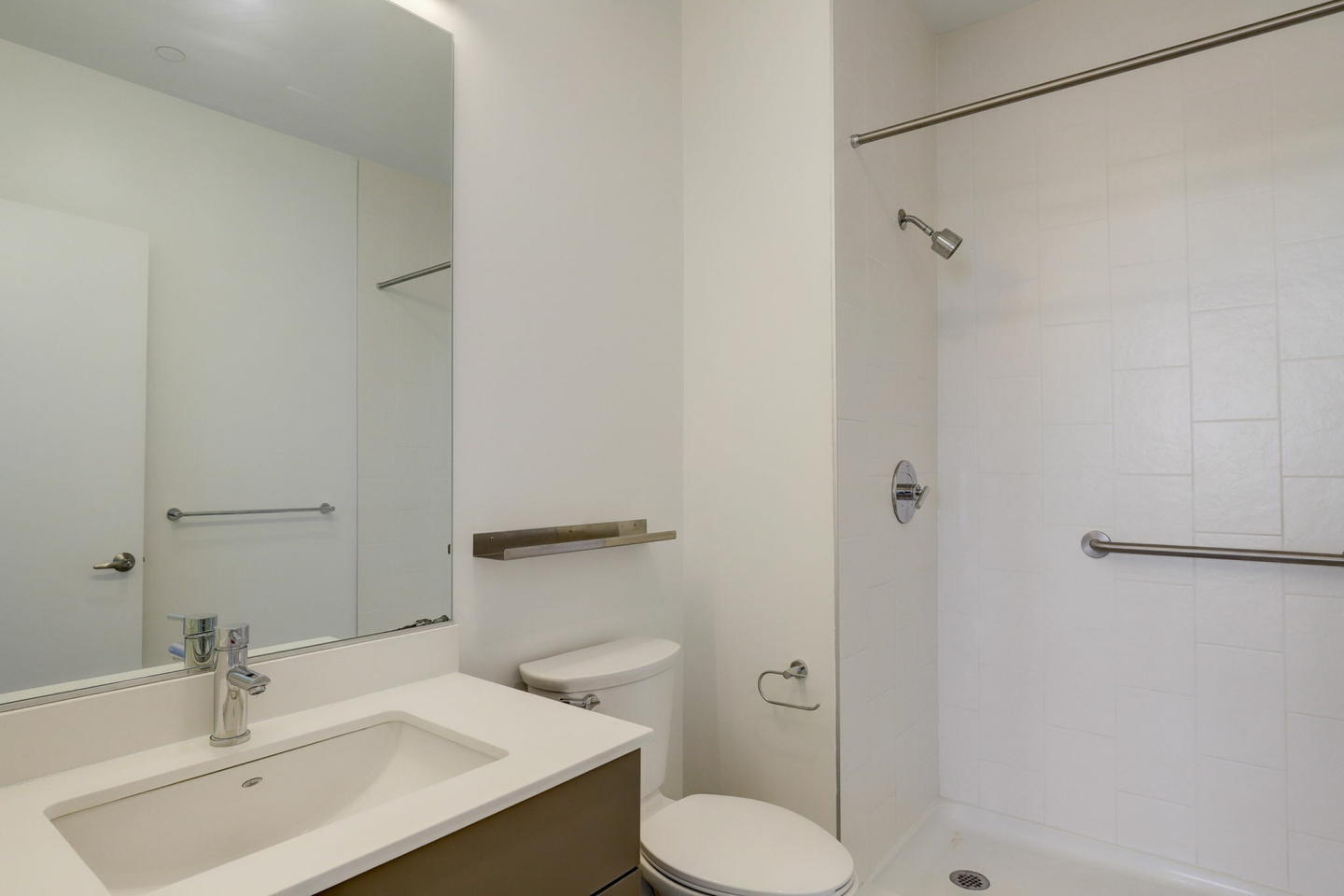 3200 Washington Image 52