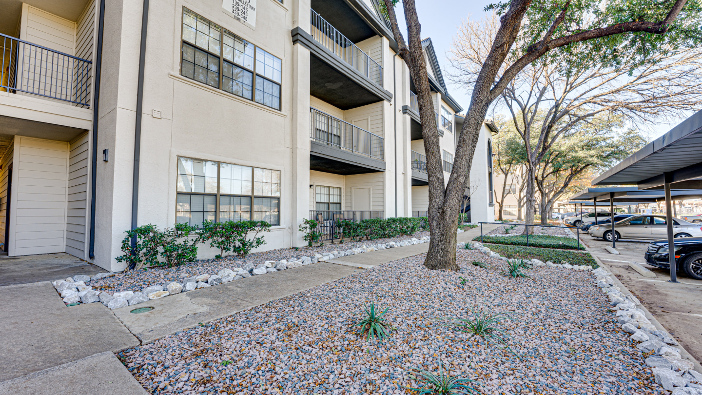 Carmel Creekside Image 46